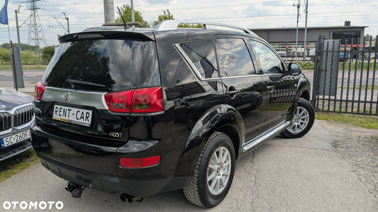 Peugeot 4007 - 5