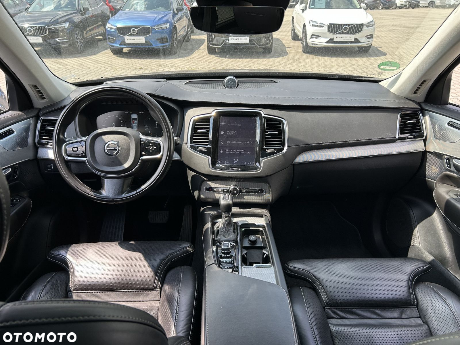 Volvo XC 90 - 32