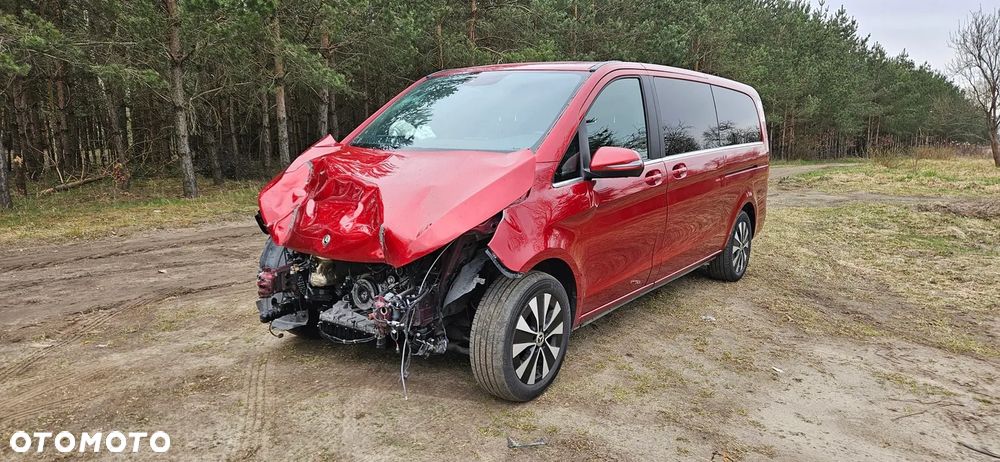 Mercedes-Benz Klasa V - 5