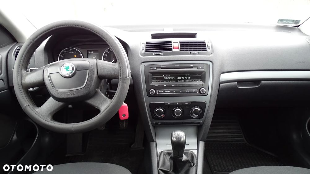 Skoda Octavia 1.6 Active - 9