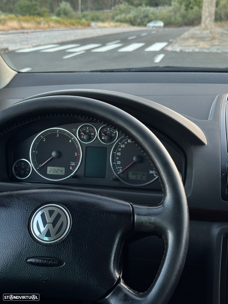 VW Sharan 2.0 TDI Confortline - 10