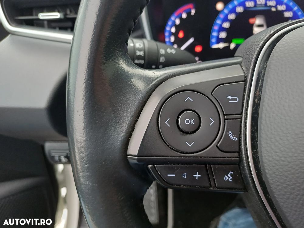 Toyota Corolla 1.8 HSD Dynamic - 18