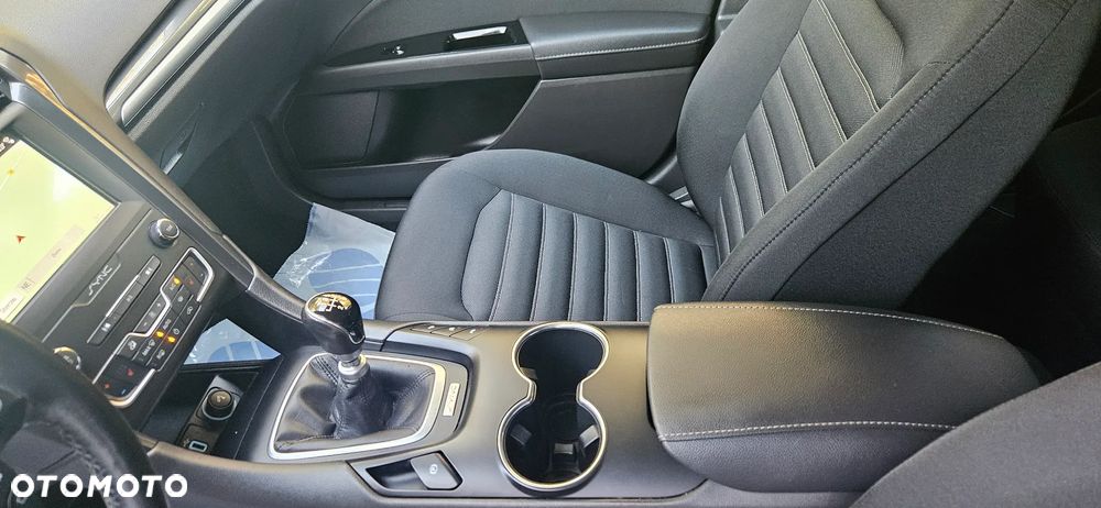 Ford Mondeo 2.0 EcoBlue Executive - 24