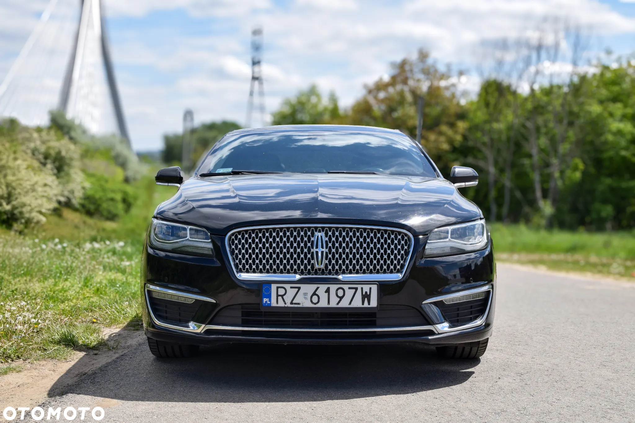 Lincoln MKZ - 2