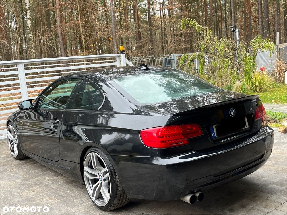 BMW Seria 3 325i - 3
