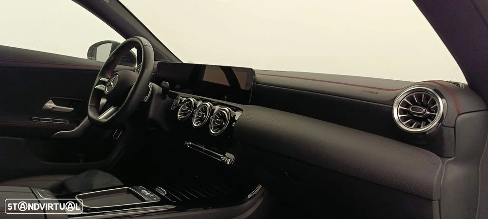 Mercedes-Benz CLA 200 d Shooting Brake AMG Line Aut. - 21