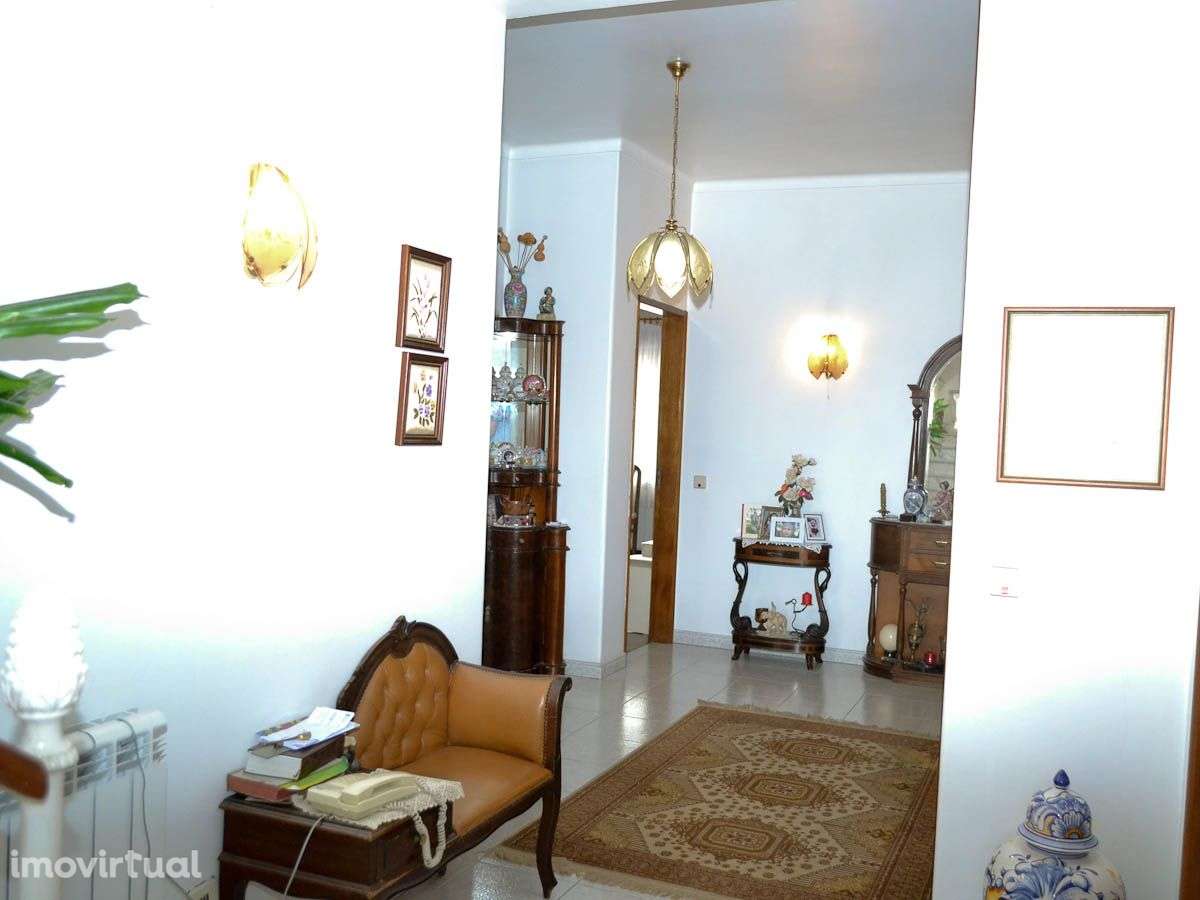 Moradia T2, com Restaurante - Grande imagem: 5/30