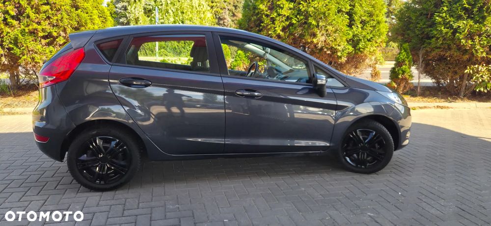 Ford Fiesta 1.25 Champions Edition - 17