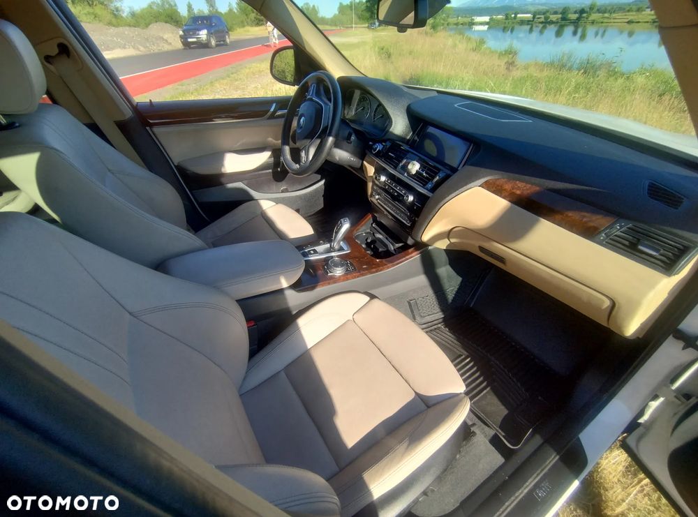 BMW X3 xDrive28i - 23