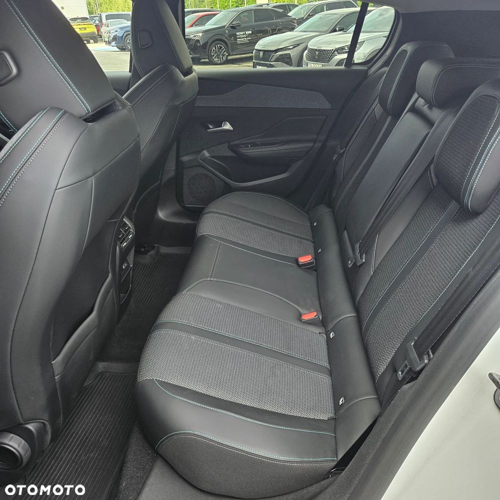 Peugeot 308 1.2 PureTech Allure S&S EAT8 - 12