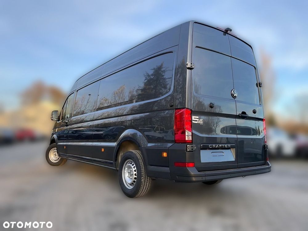 Volkswagen Crafter 35 Furgon z wysokim dachem 2,0 l 177 KM automat - 5