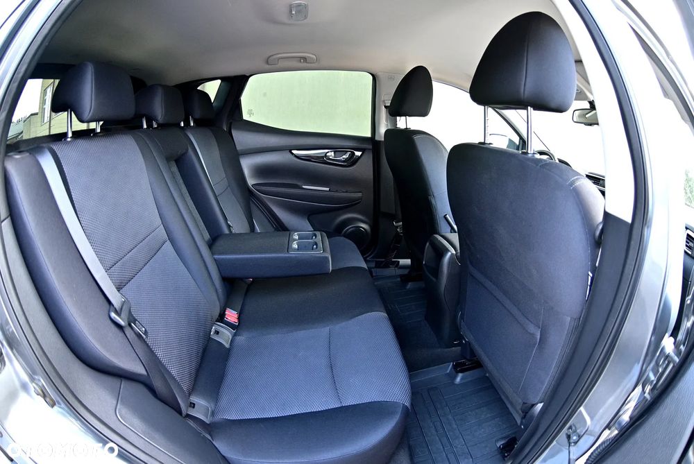 Nissan Qashqai 1.6 DIG-T N-Connecta - 20