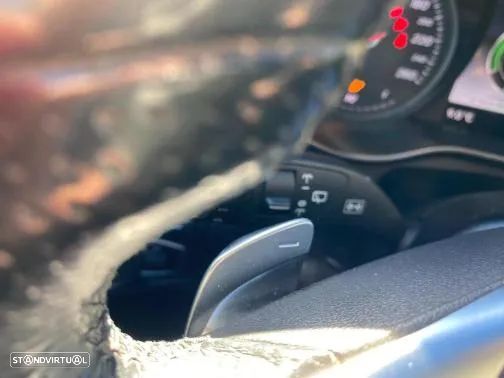 Mercedes-Benz GLC 250 d 4Matic 9G-TRONIC AMG Line - 33