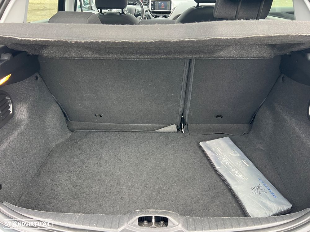 Peugeot 208 1.2 PureTech Active - 24