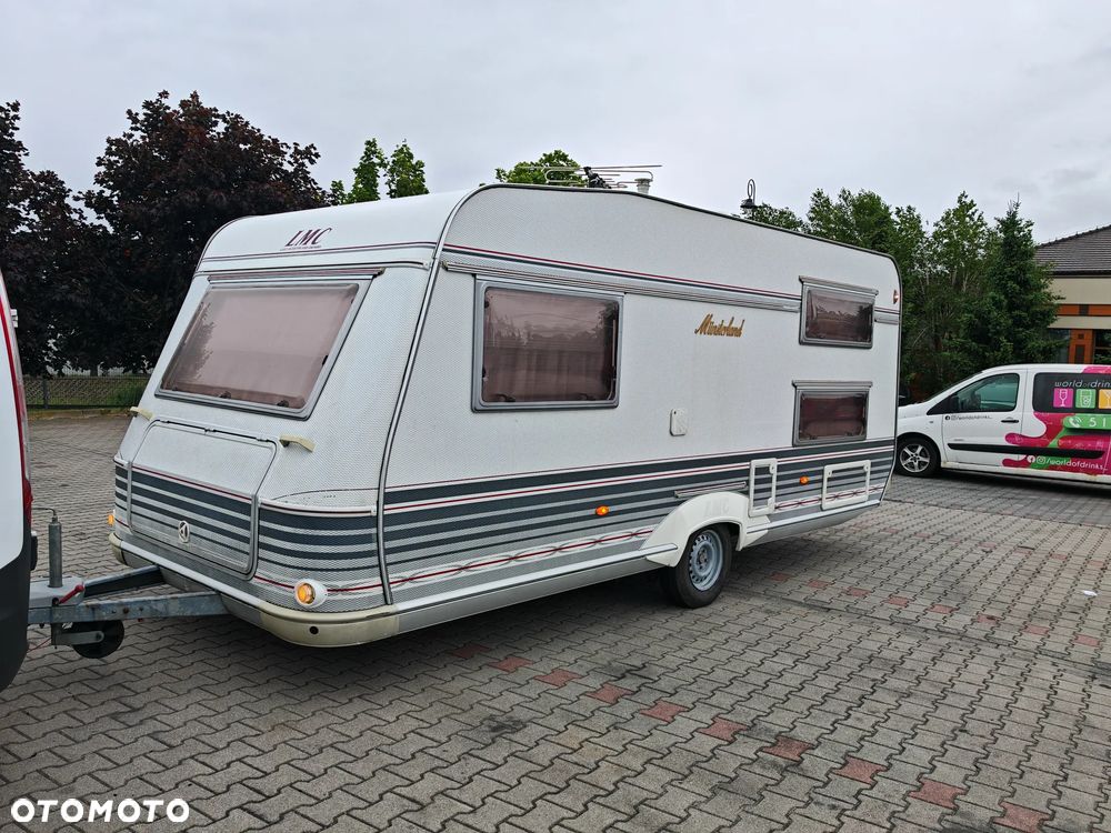 LMC 495 - 4