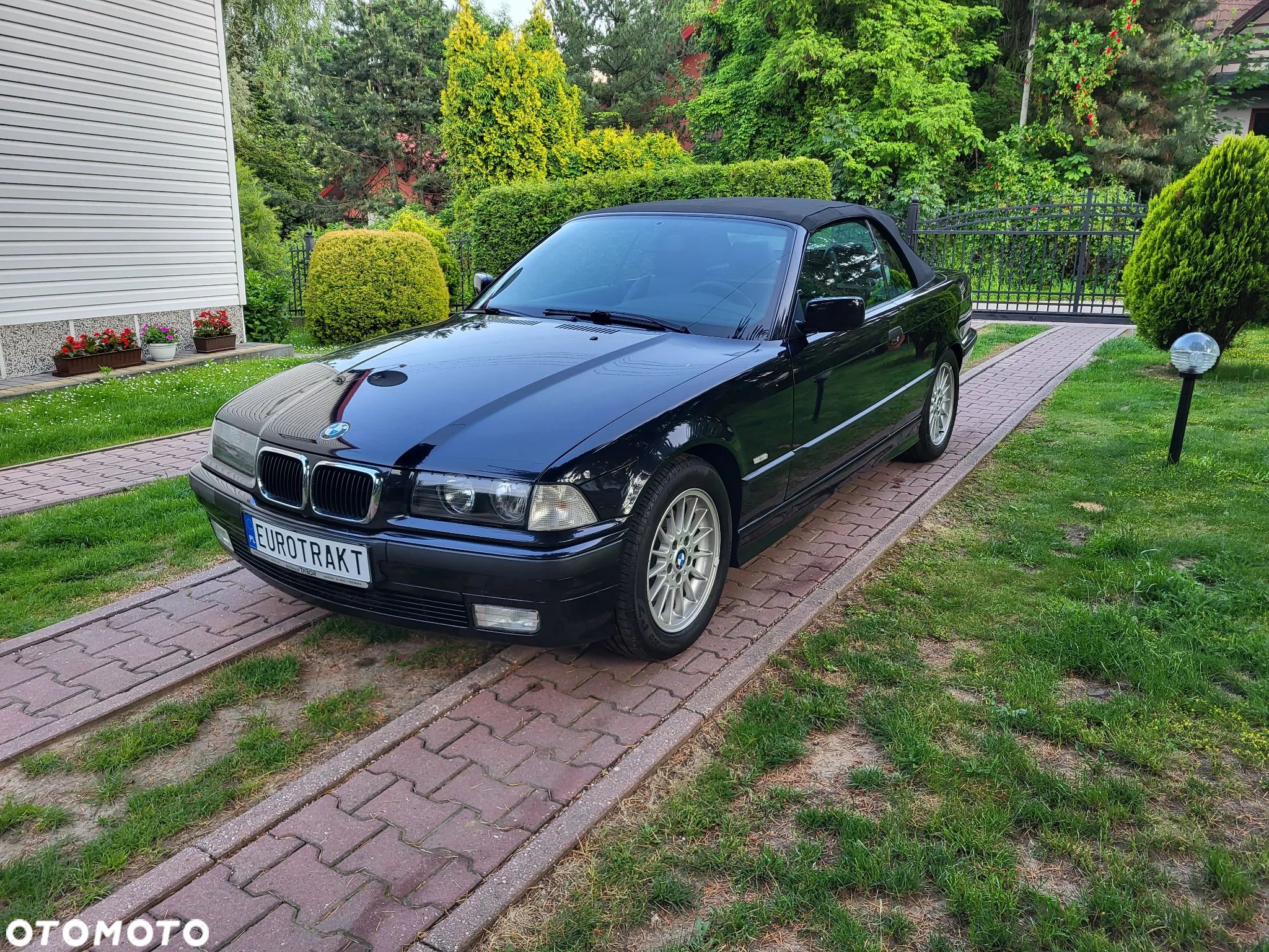 BMW Seria 3 320i Cabriolet - 1