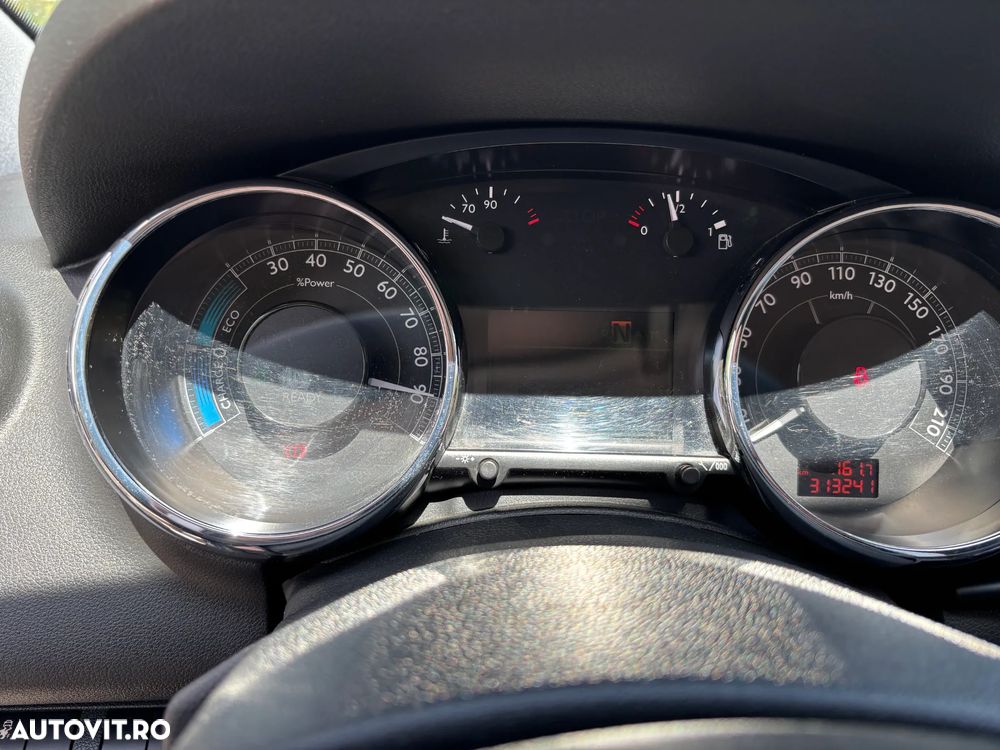 Peugeot 3008 HYbrid4 2.0 HDI FAP ETG + Electric - 12