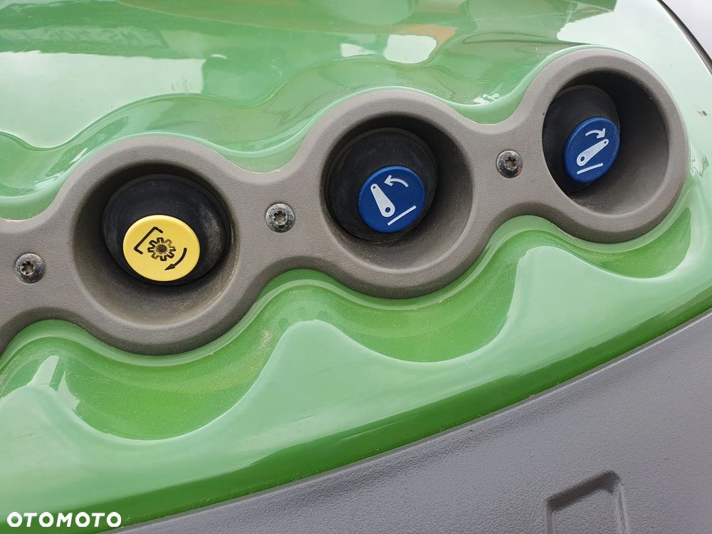 Fendt 513 Vario - 8