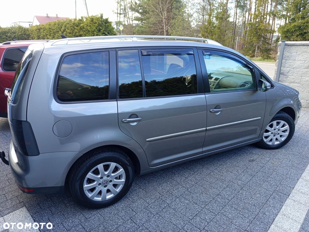 Volkswagen Touran 2.0 TDI DSG Highline - 12