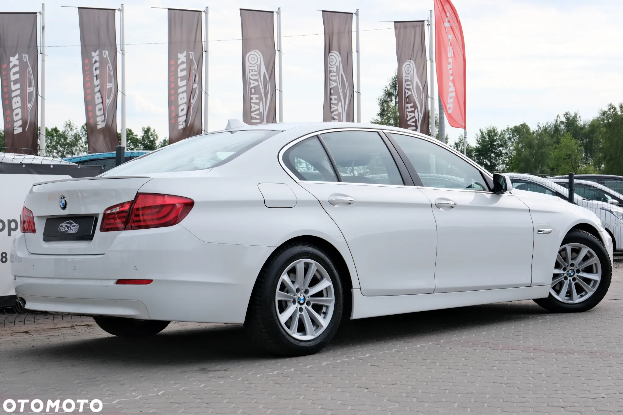 BMW Seria 5 520d Touring - 14