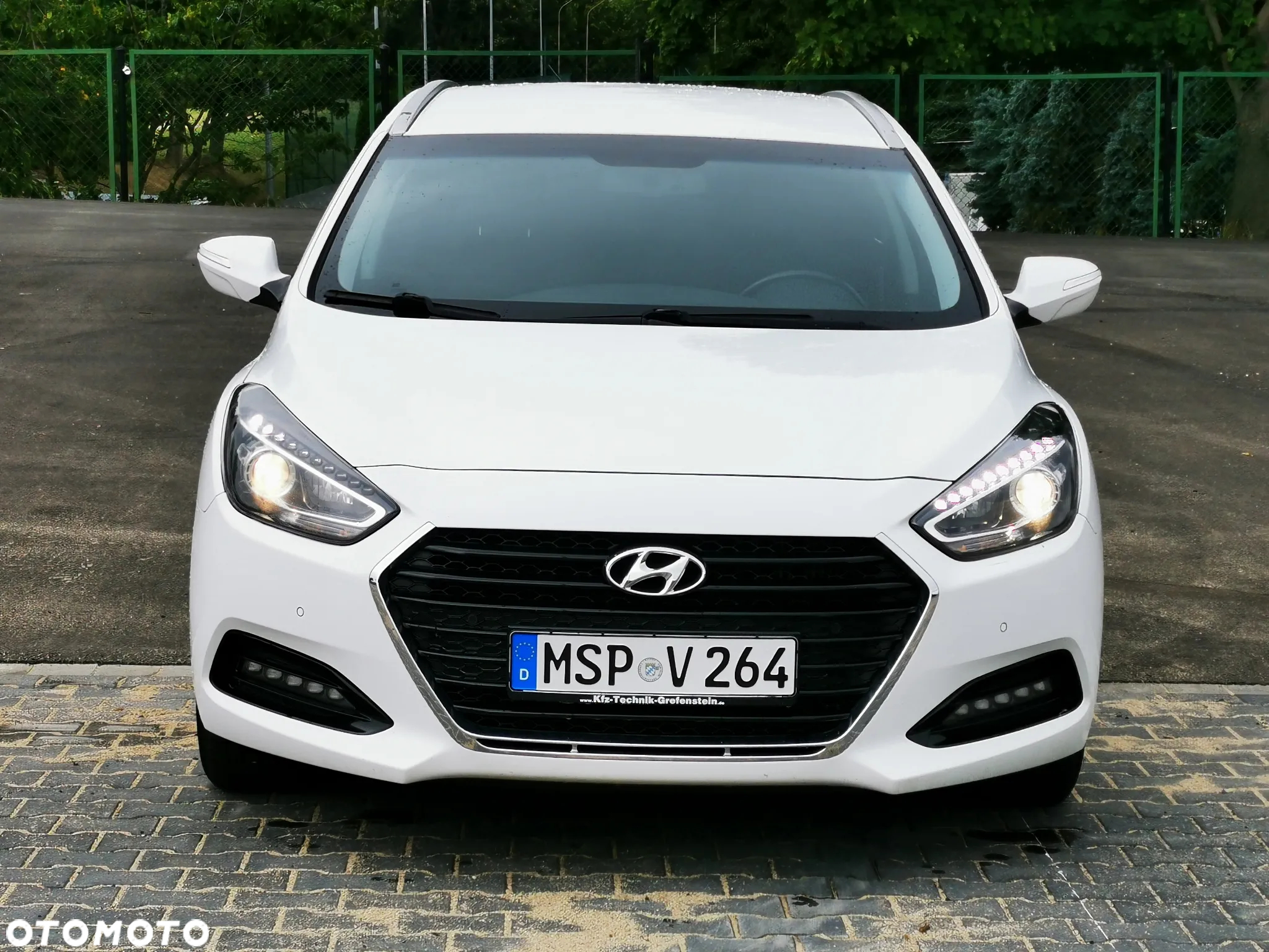 Hyundai i40 Kombi 1.7 CRDi DCT Premium - 2