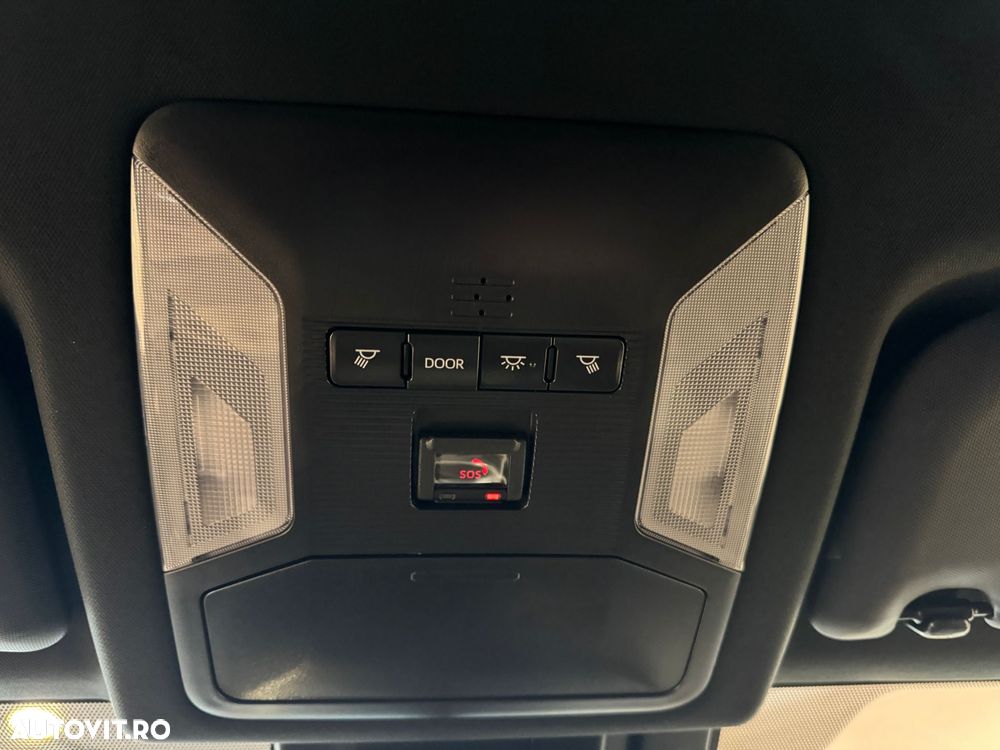 Toyota RAV4 2.5 PHEV VVT-iE 4x4 Style Bi-Tone - 41