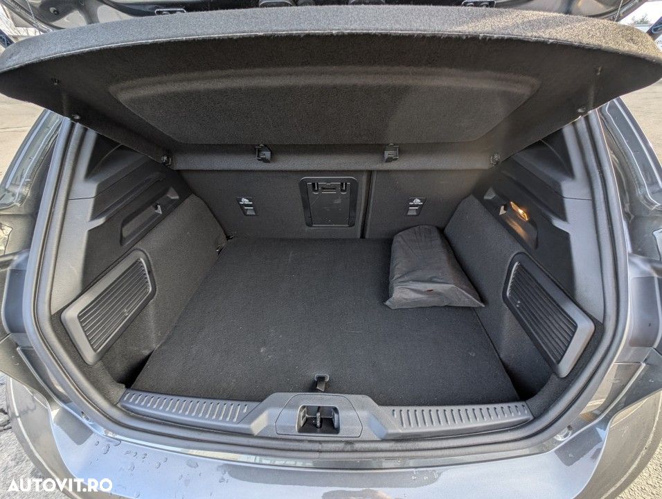 Ford Focus - 30