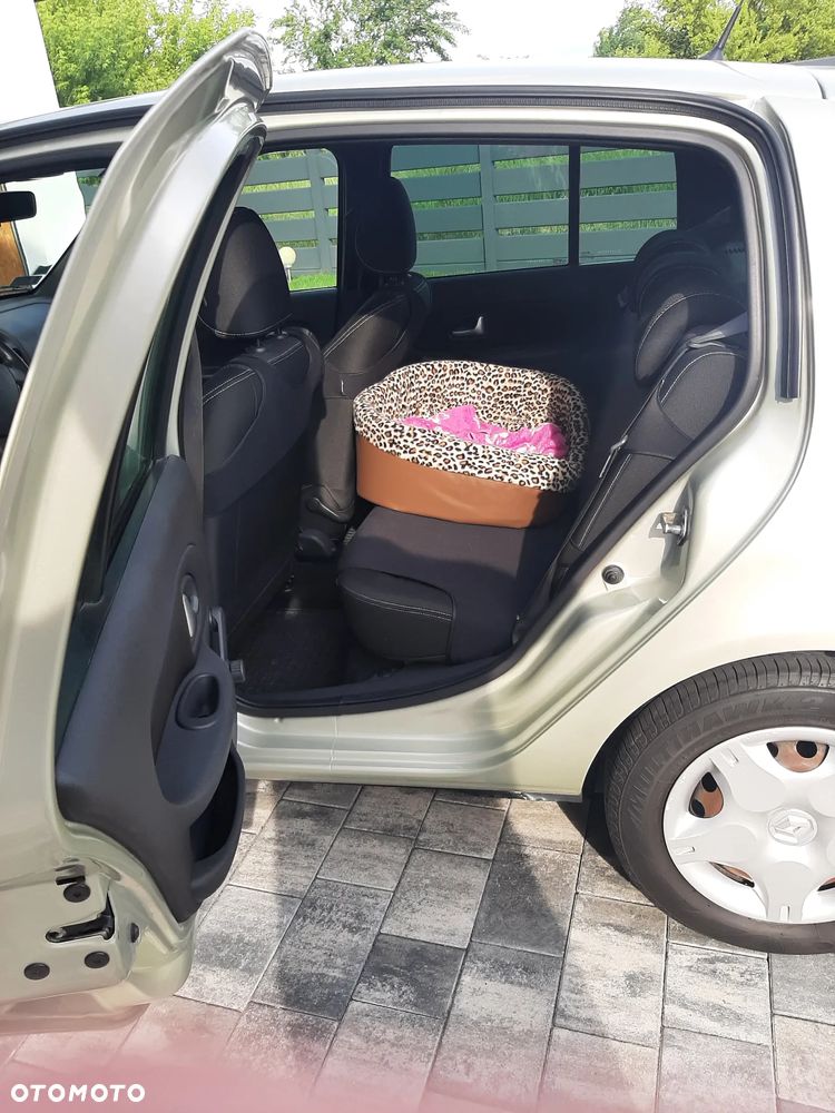 Renault Clio 1.2 16V Campus - 3