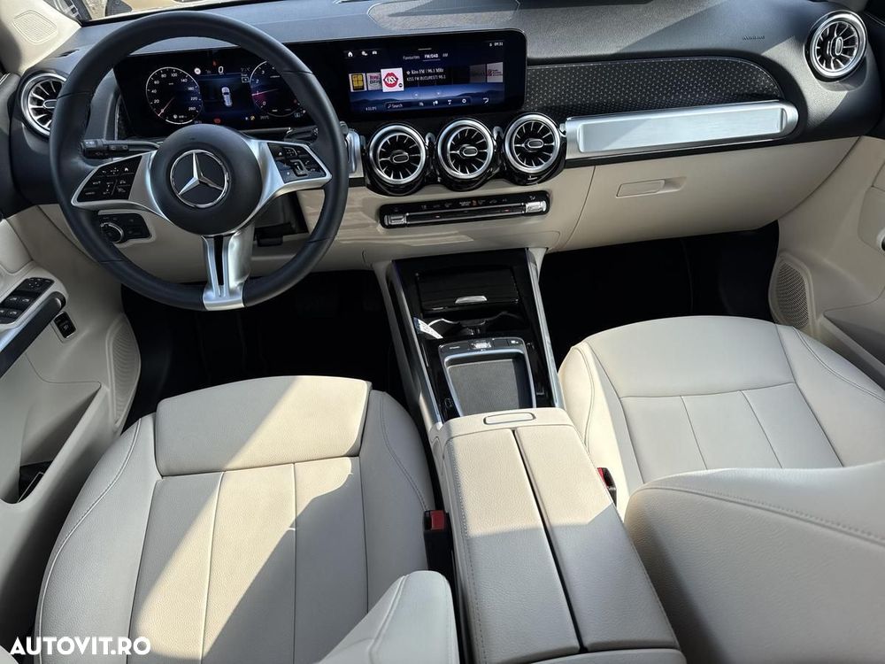 Mercedes-Benz GLB - 12