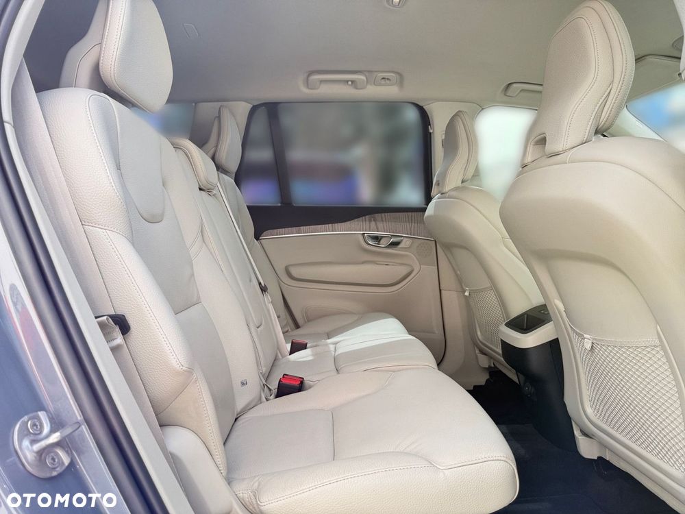 Volvo XC 90 - 28