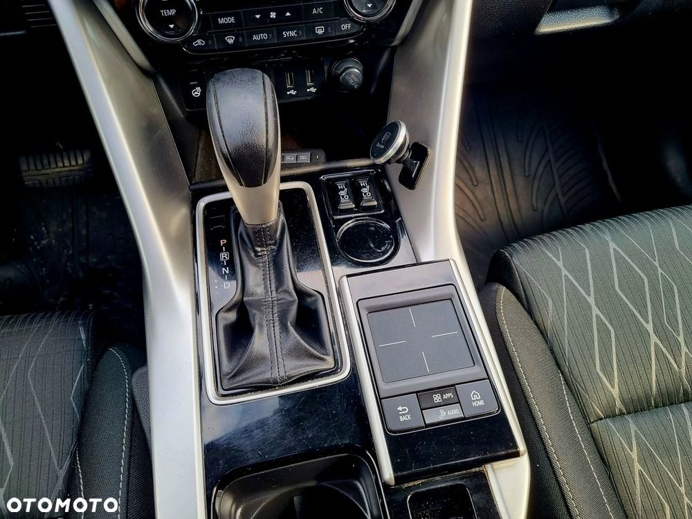 Mitsubishi Eclipse Cross 1.5 T Intense Plus CVT - 25