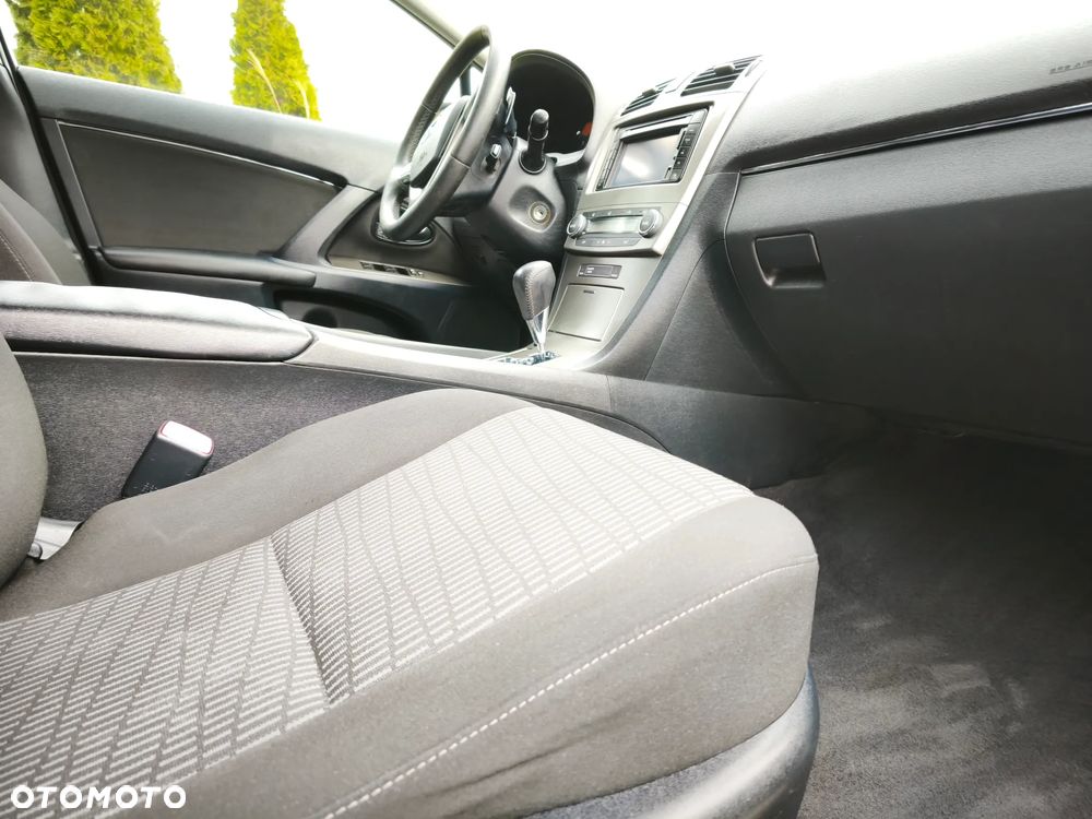 Toyota Avensis 1.8 Multidrive S Comfort - 14