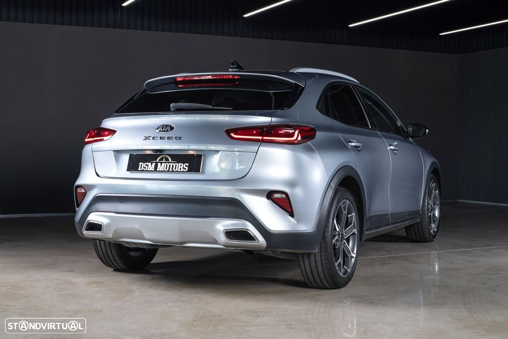 Kia XCeed 1.6 CRDi MHEV Drive - 3