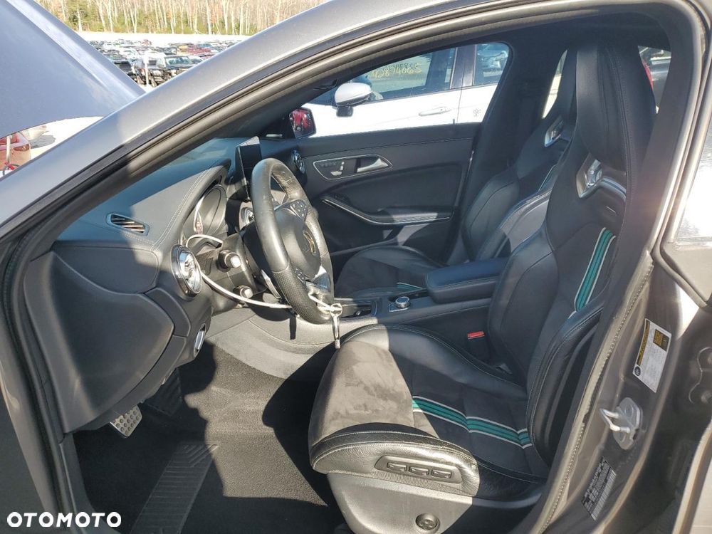 Mercedes-Benz CLA 250 4Matic 7G-DCT AMG Line - 7