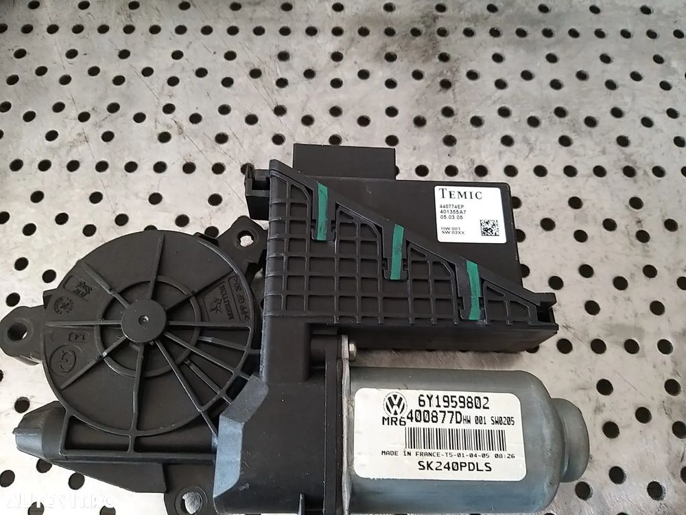 Motoras macara dreapta fata skoda fabia 1 6y 6y1959802 - 2