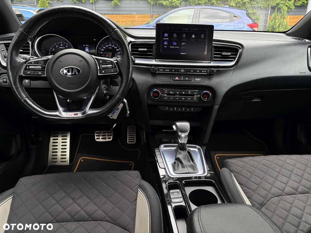 Kia ProCeed 1.4 T-GDI GT Line DCT - 36
