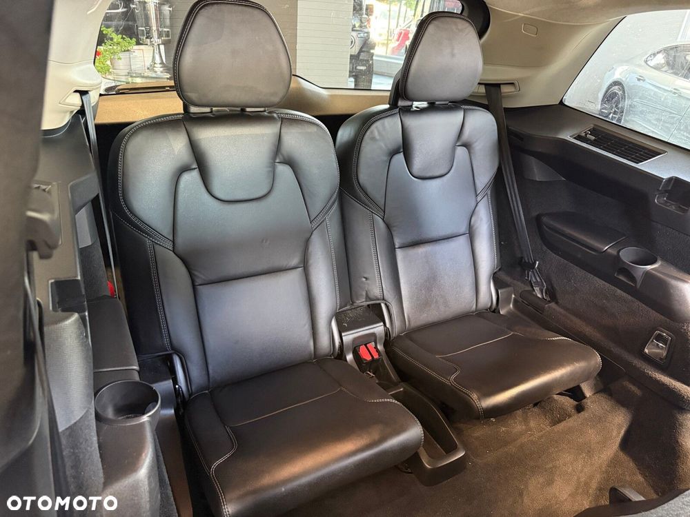 Volvo XC 90 - 13