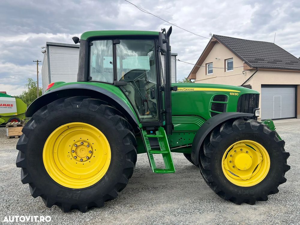 John Deere 6930 - 8