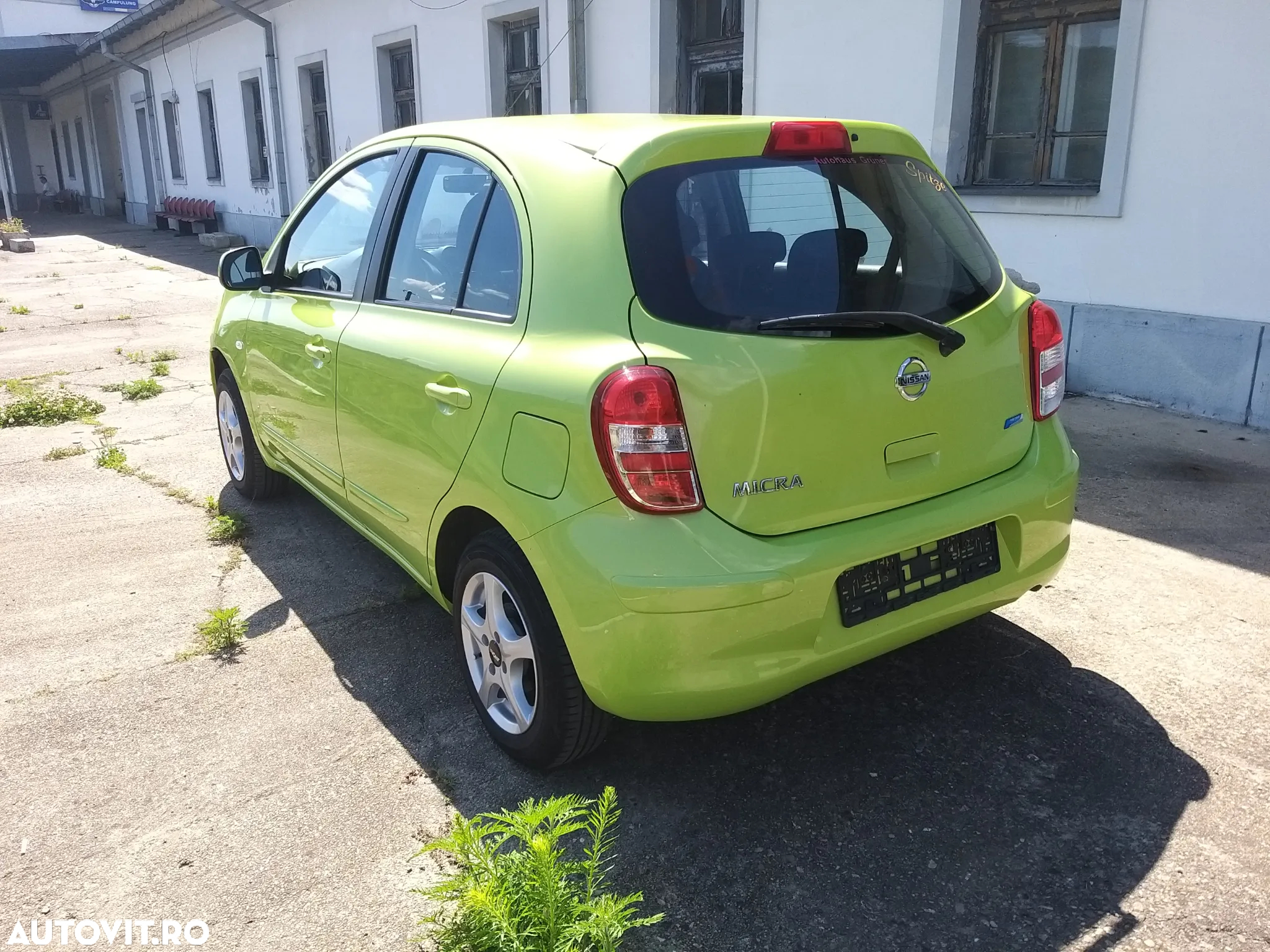 Nissan Micra 1.2 Tekna - 2