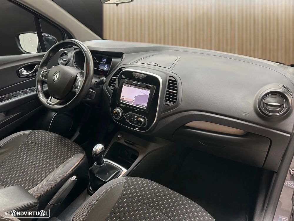 Renault Captur 1.5 dCi Exclusive - 10