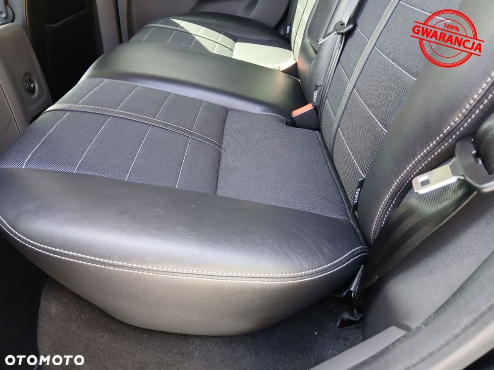 Ford Kuga - 28