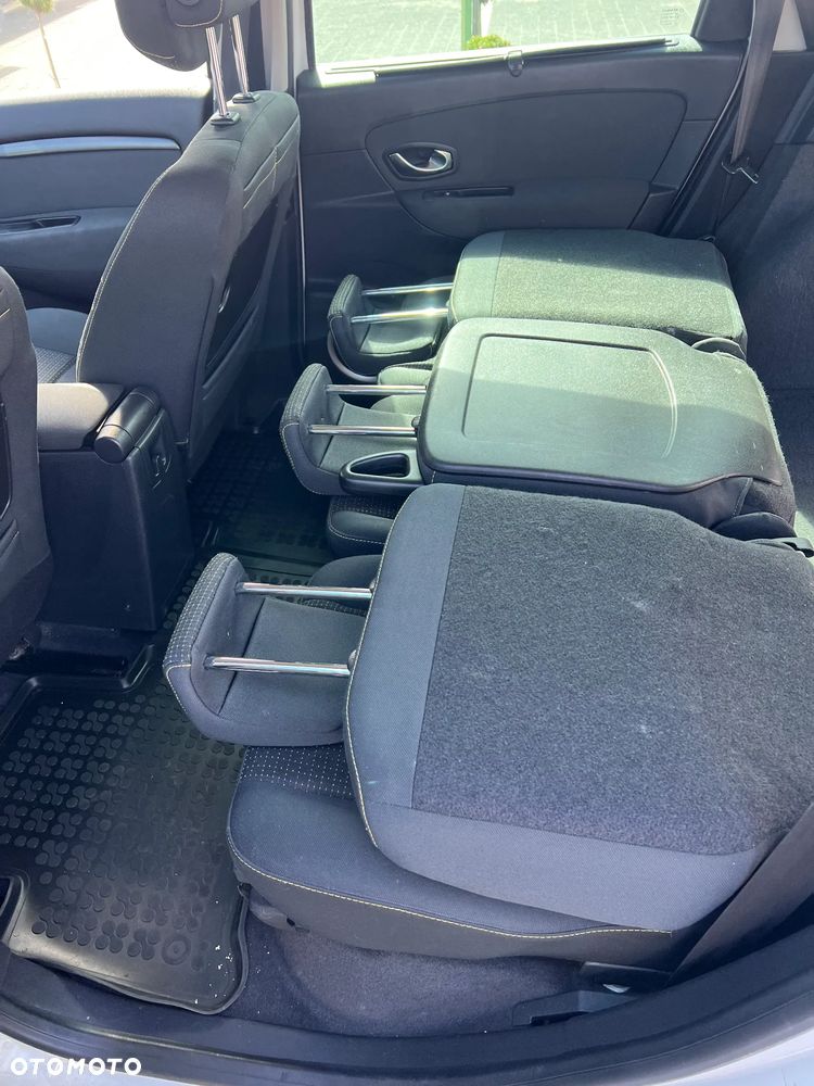 Renault Scenic - 13