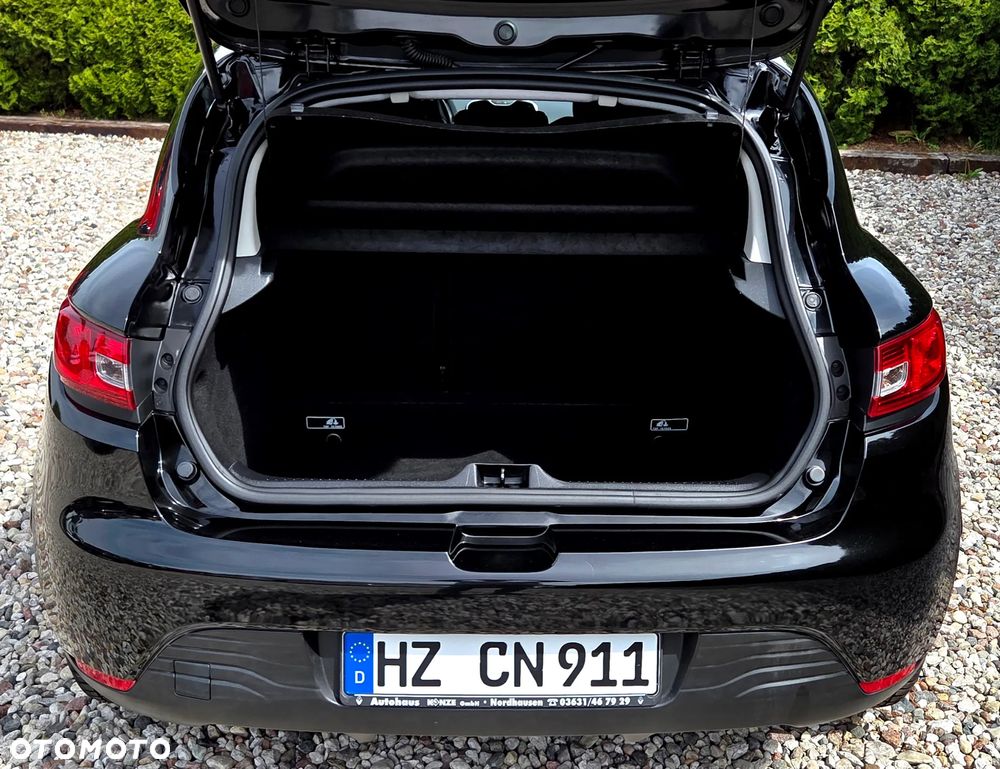 Renault Clio - 11