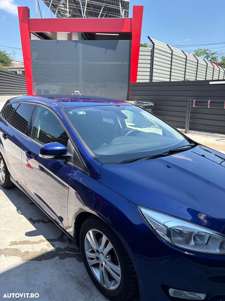 Ford Focus 1.6 TDCI DPF Titanium - 10