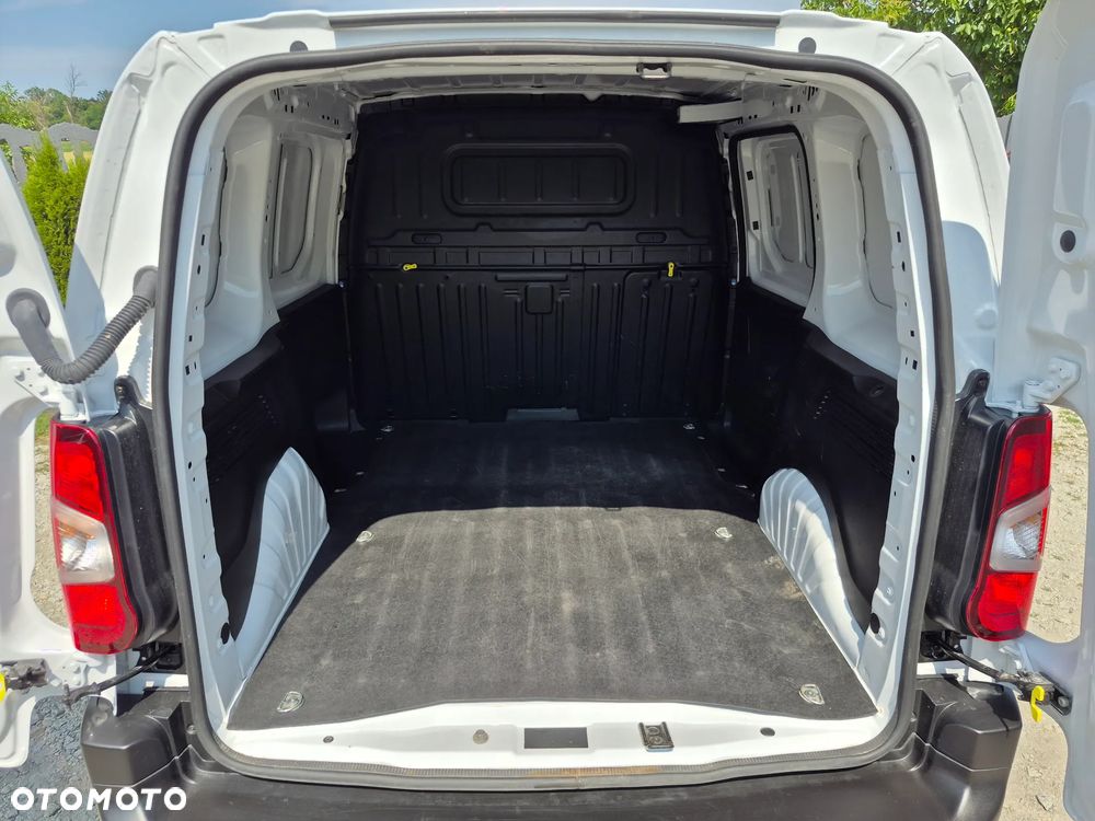 Opel COMBO - 18