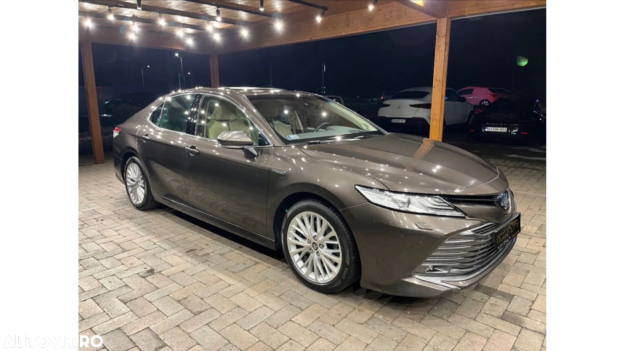 Toyota Camry Executive - 1