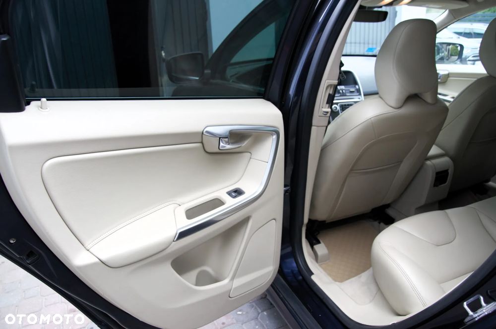 Volvo XC 60 B4 B Inscription - 7