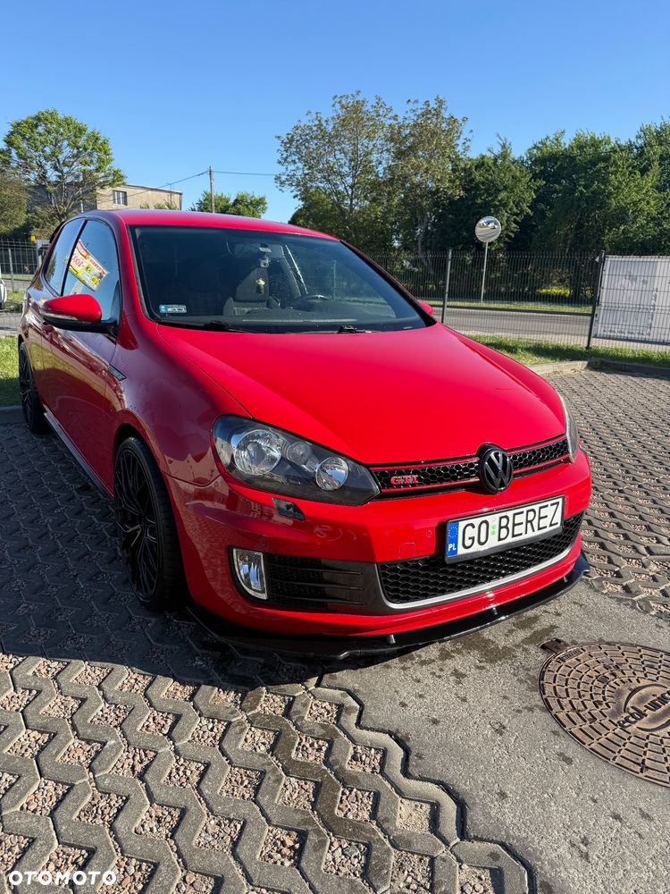 Volkswagen Golf - 2