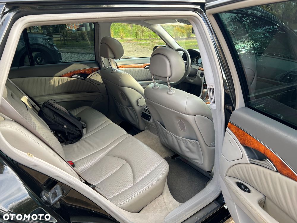 Mercedes-Benz Klasa E 320 CDI T Elegance - 12
