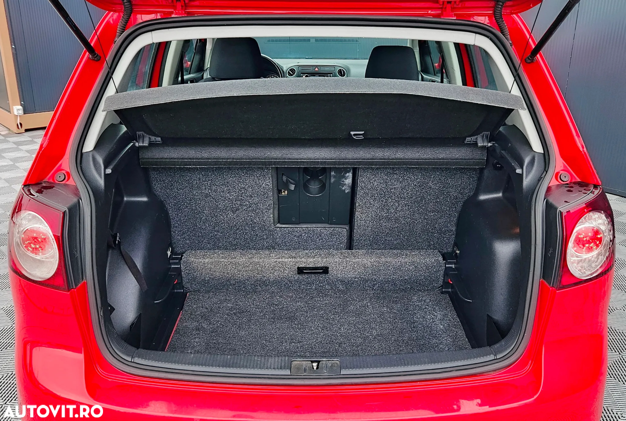 Volkswagen Golf Plus - 11